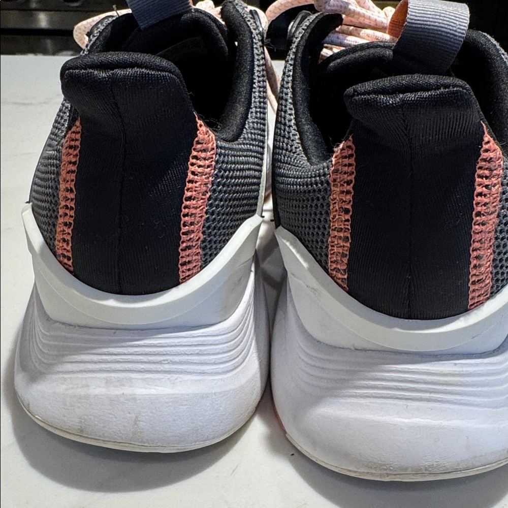 ADIDAS WOMENS RUNNERS 🩶🧡 - Picture 6 of 11